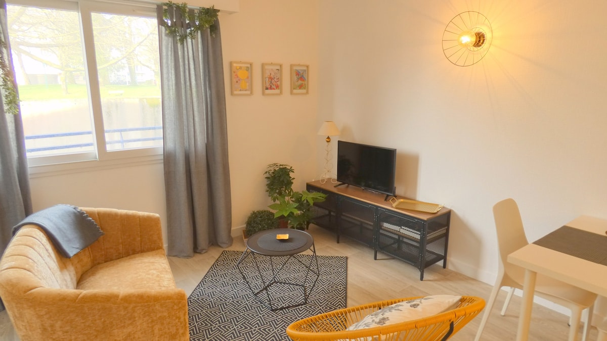 漂亮的小公寓，完全舒适的RENOVE-