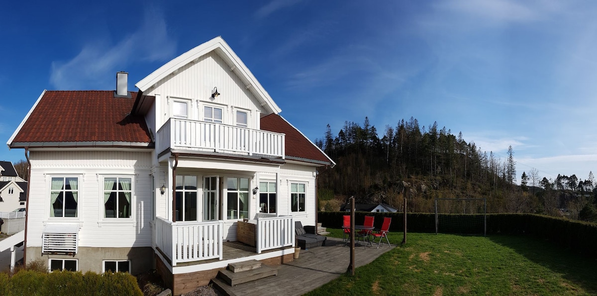 Stort feriehus på Sørlandet (Vennesla).