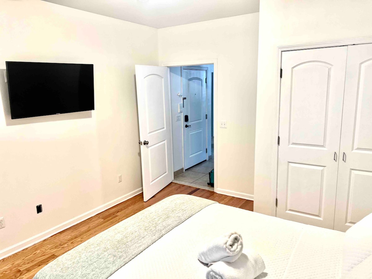 Hidden Gem - 2.5 Bdrm in ironbound