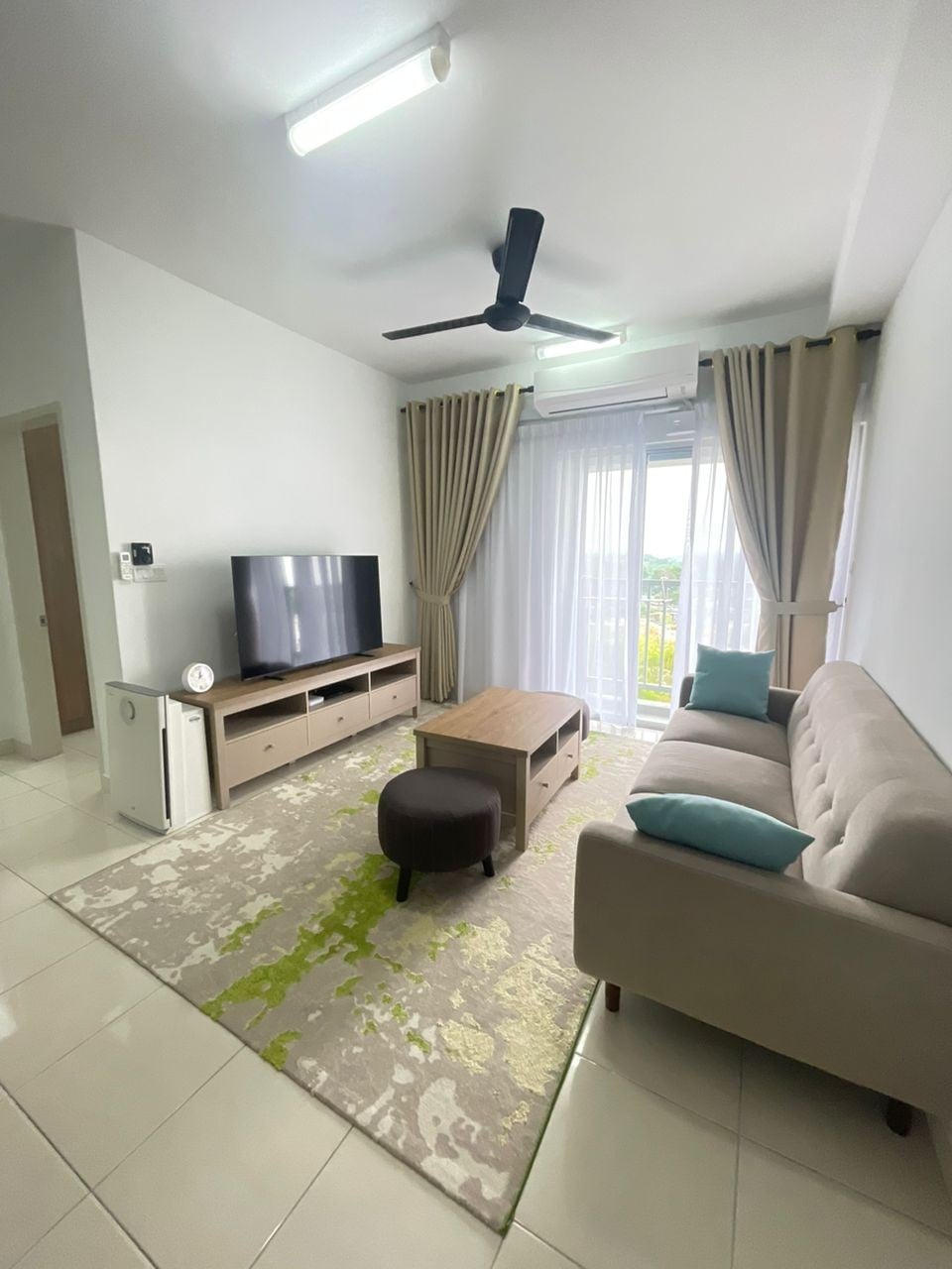 AliyHomestay Near Klia1&2, Putrajaya with Wi-FI