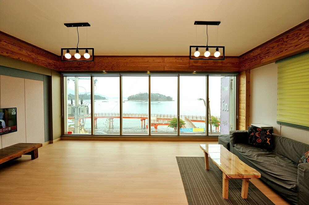 Hae-dong-dong Darian夜灯- Yeosu SOHO House 1 （ 36平） （ soho.house ）