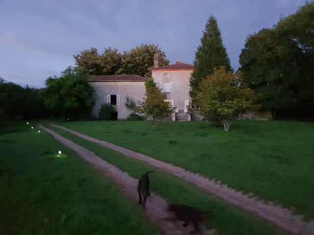 Oradour-sur-Glane的民宿