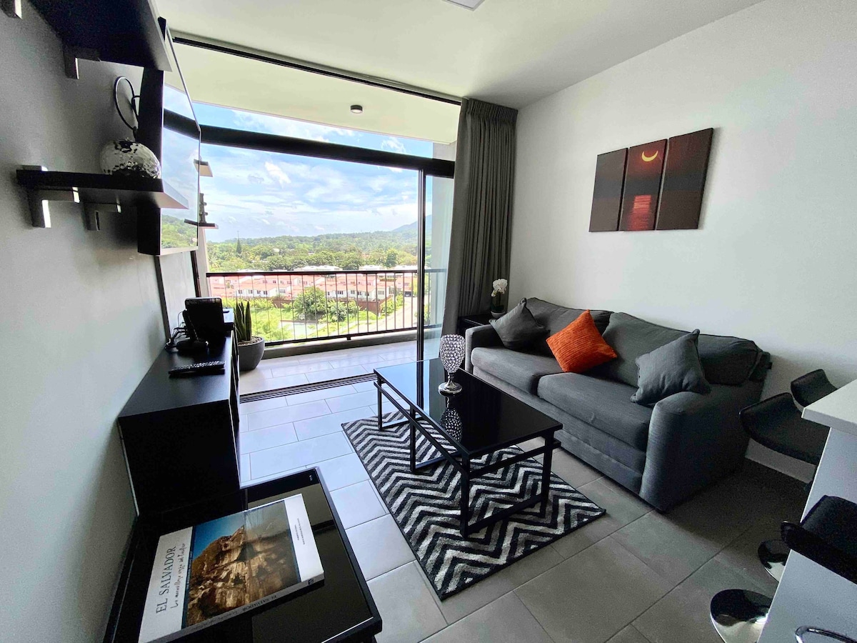 Modern and Elegant Apartment in Santa Tecla
