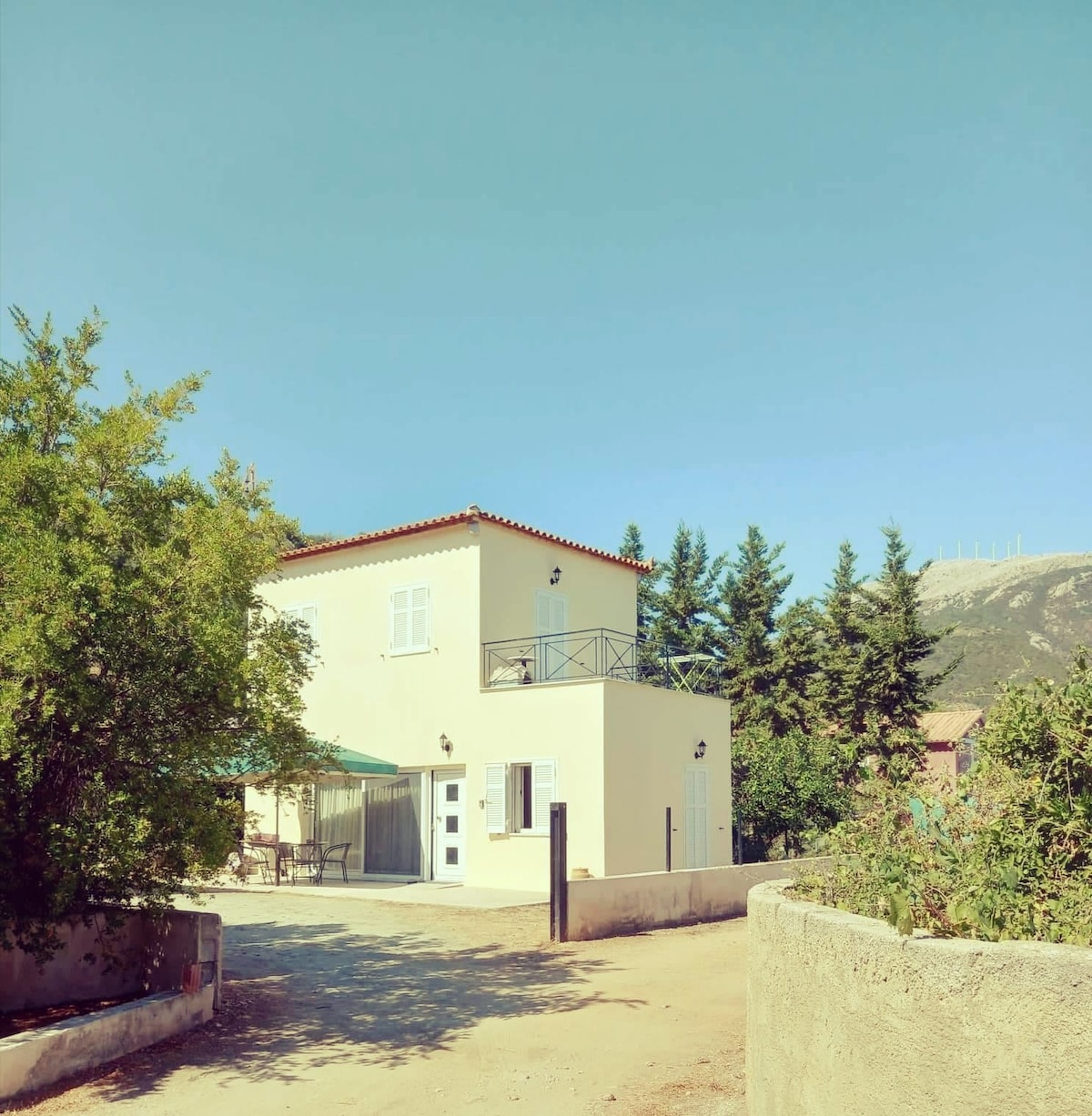 Kalloni (Village House)