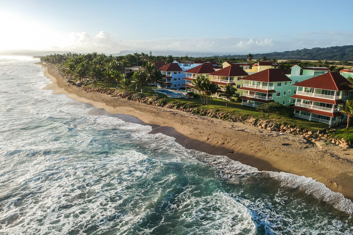 Gorgeous 2 bed 2 bath beachfront condo in Cabarete