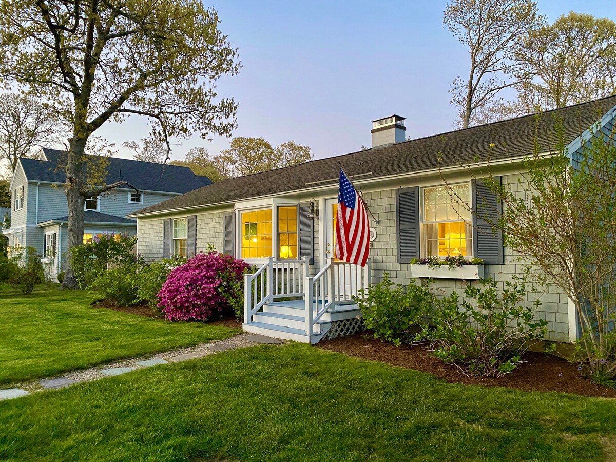 Beautifully Renovated Cape Home with Pool!