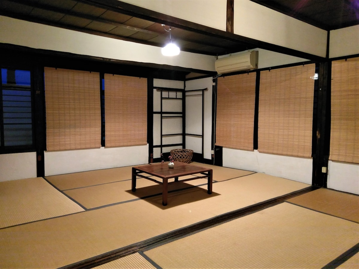 京都平安神宫】附近的【10榻榻米日式客房+阳台。Kobako客房（ 2人）