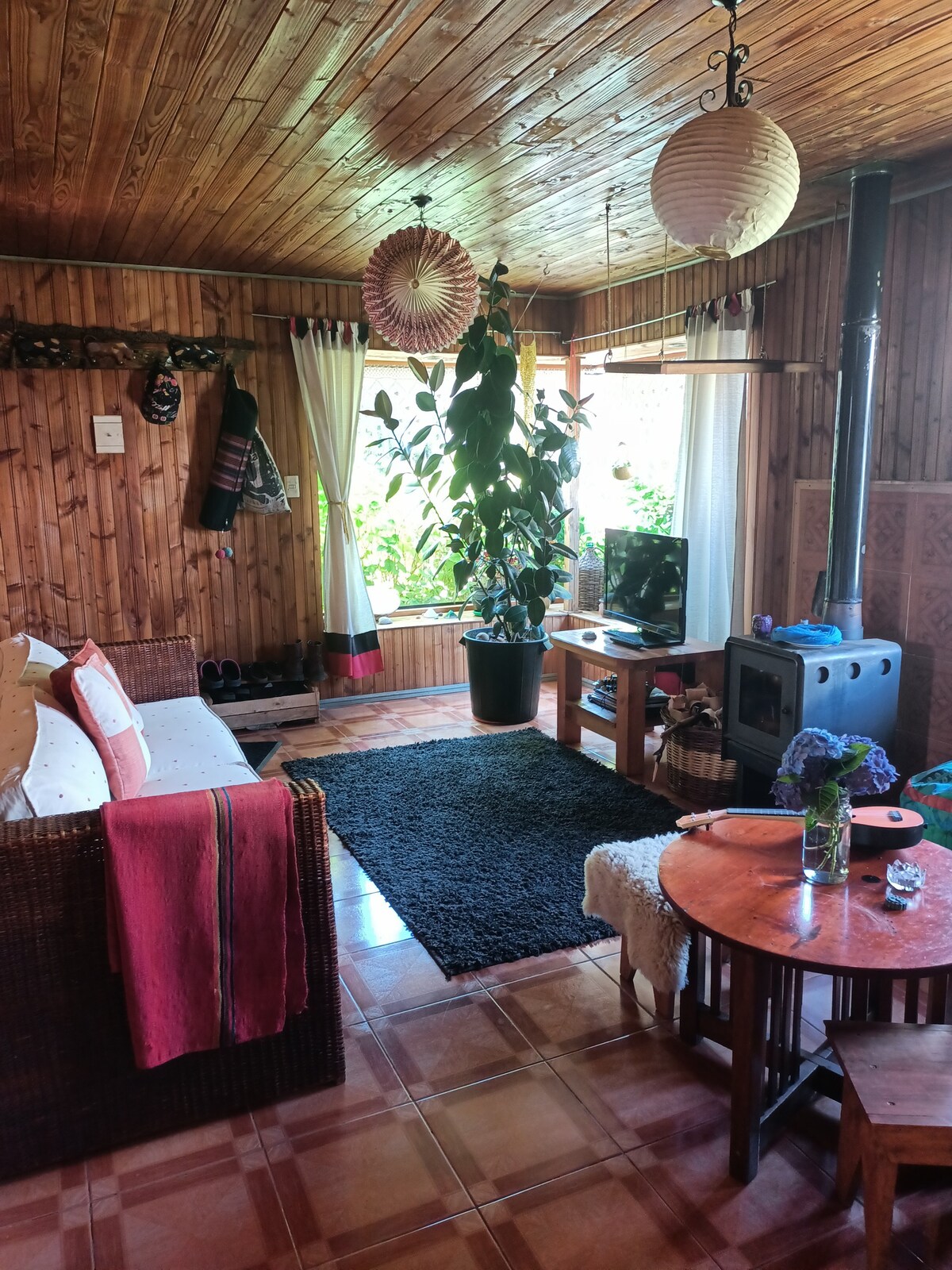 位于Kalfü Epu Cabin市中心的独立房间