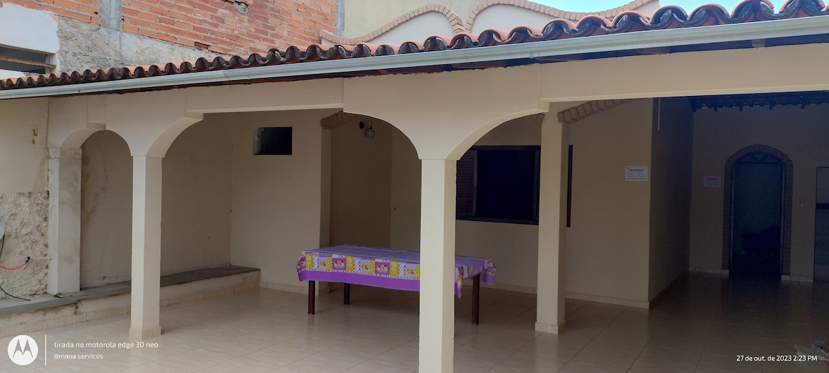 Casa Braga, local espaçoso em av. comercial