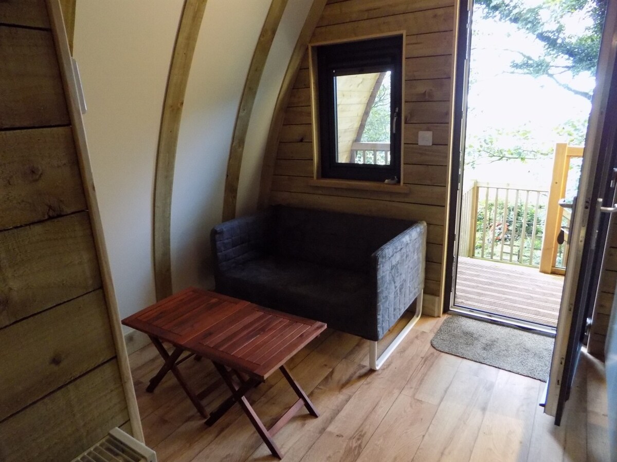 Luxury Woodland Glamping Pod Heaves Wood - Tahn