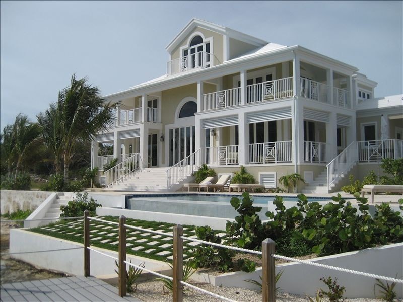 巴哈马大埃克苏马岛上令人惊叹的海滨房源！