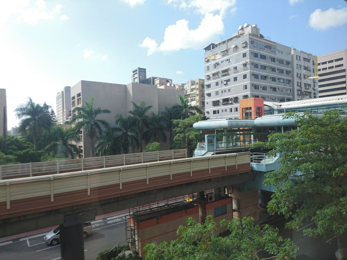 捷運大安站鄉村風格溫馨小屋 非常靠近MRT R05大安站