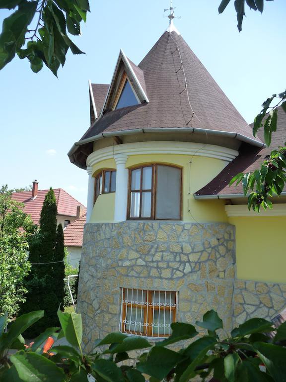 Romantikus torony apartman Balatonlellén