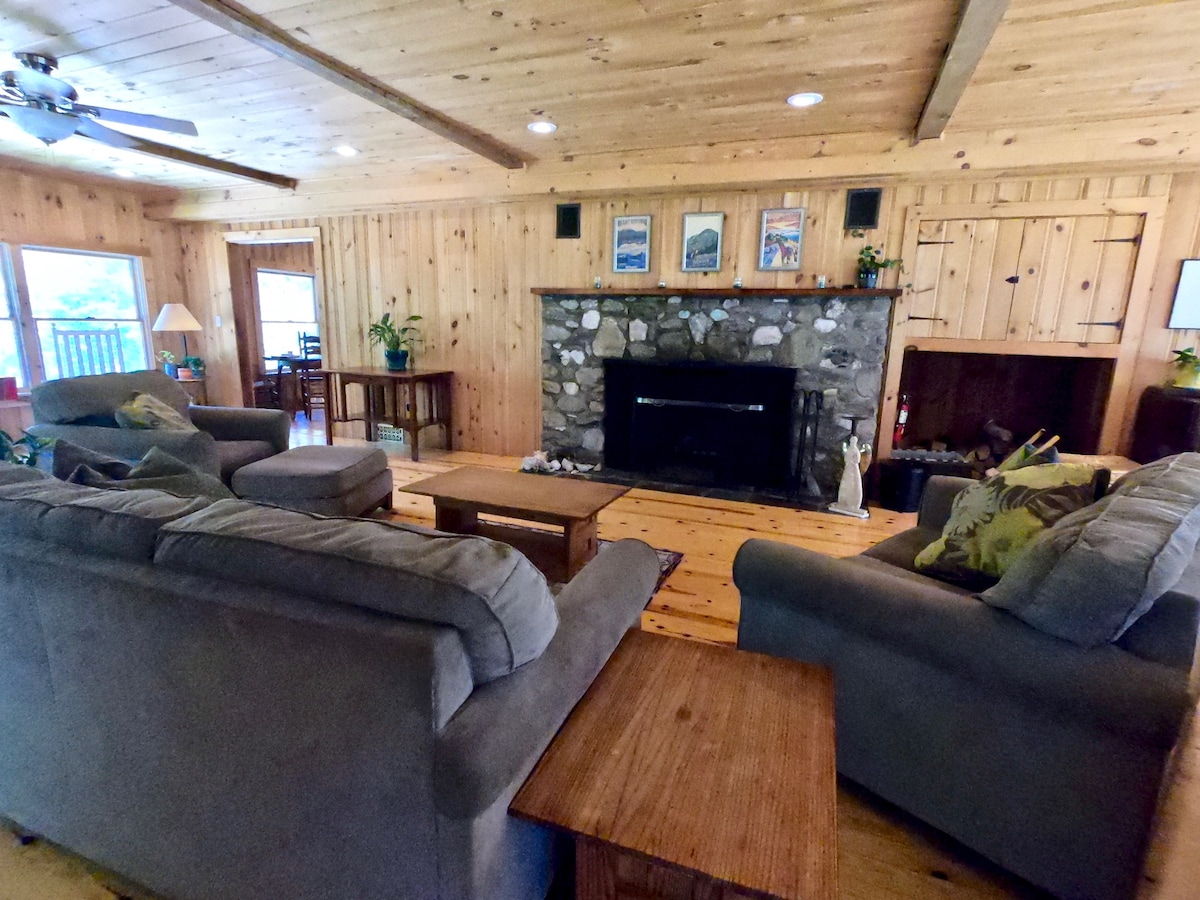 Snowbird Lodge Maine