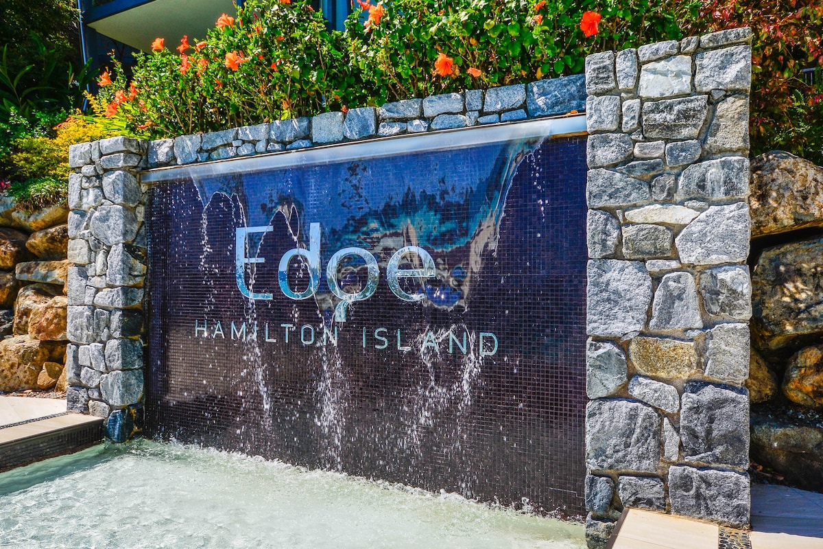 Edge 10 - Magnificent Views!