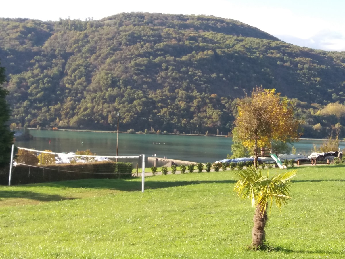 空调小度假木屋，湖景山景