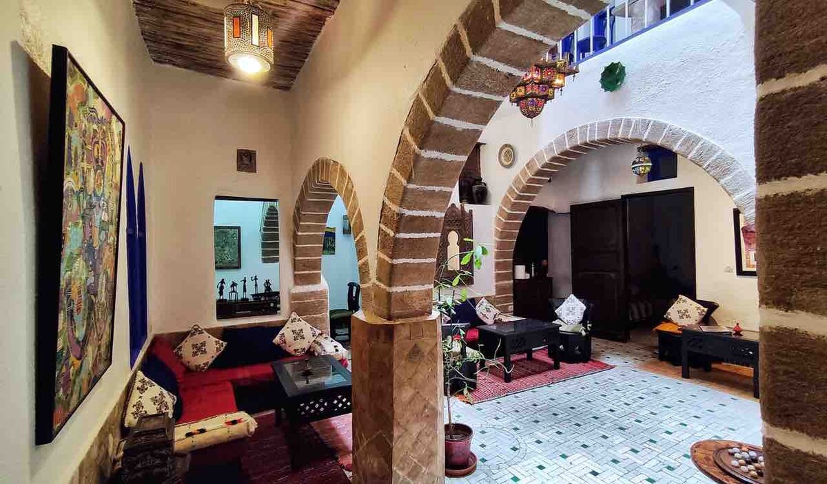 Charming & Spacious Room in Unique Moroccan Riad