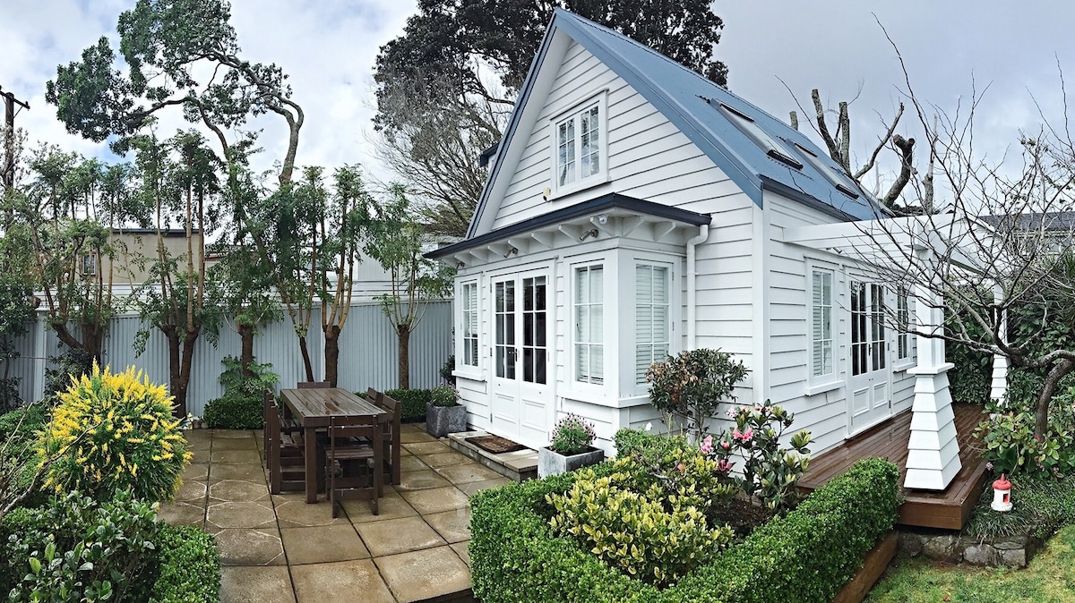 Auckland Central Garden Cottage in Mt Eden