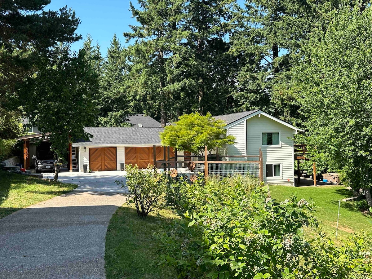 The Blue Berry Farm Villa with Pool