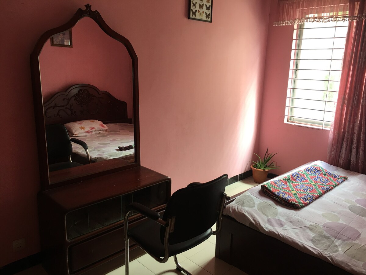 Uttara的3卧室公寓。