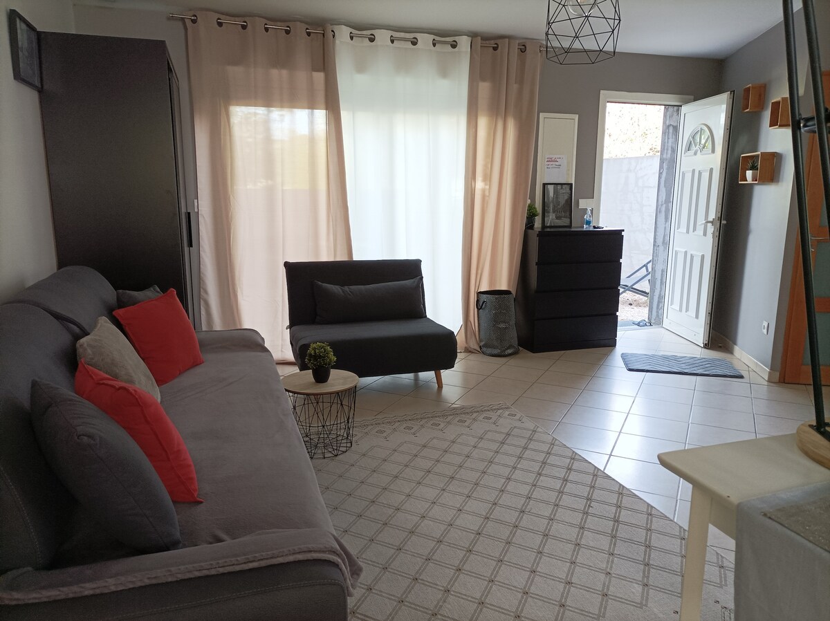 Petite maison cosy à proximité de Nîmes