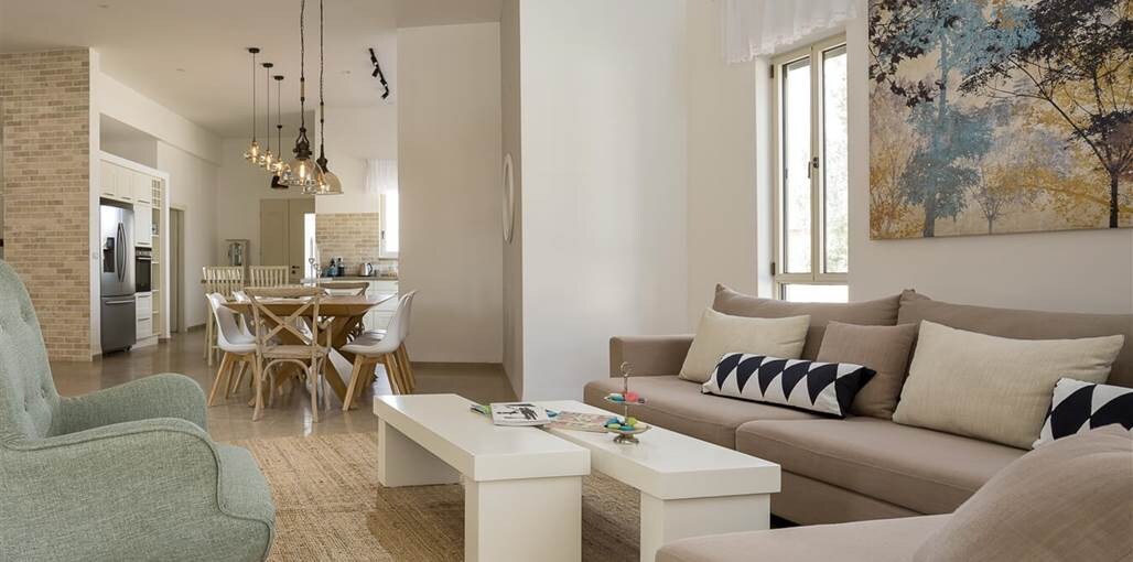 Romilia Place - Luxury Villa for couple & family