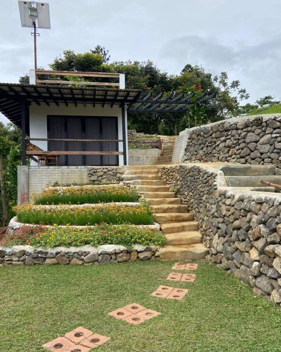 tiki TAGU自然小屋住宿加早餐