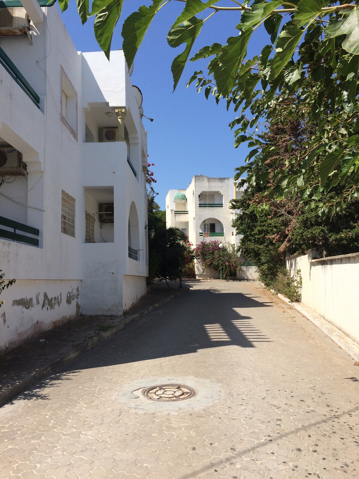 BIZERTA CHARLY 's Route Panoramique la Corniche。