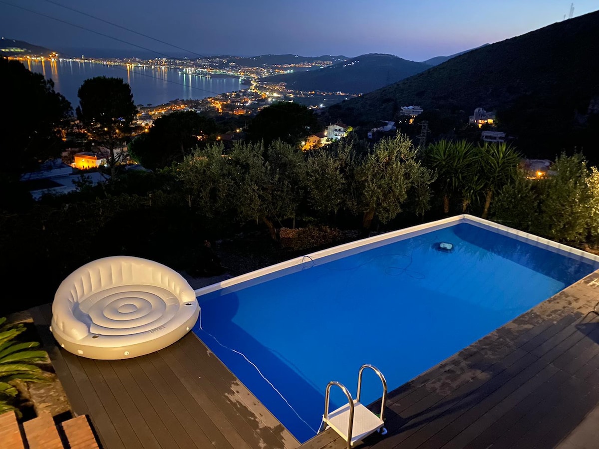 Il Casale ，带泳池的优雅别墅，海景