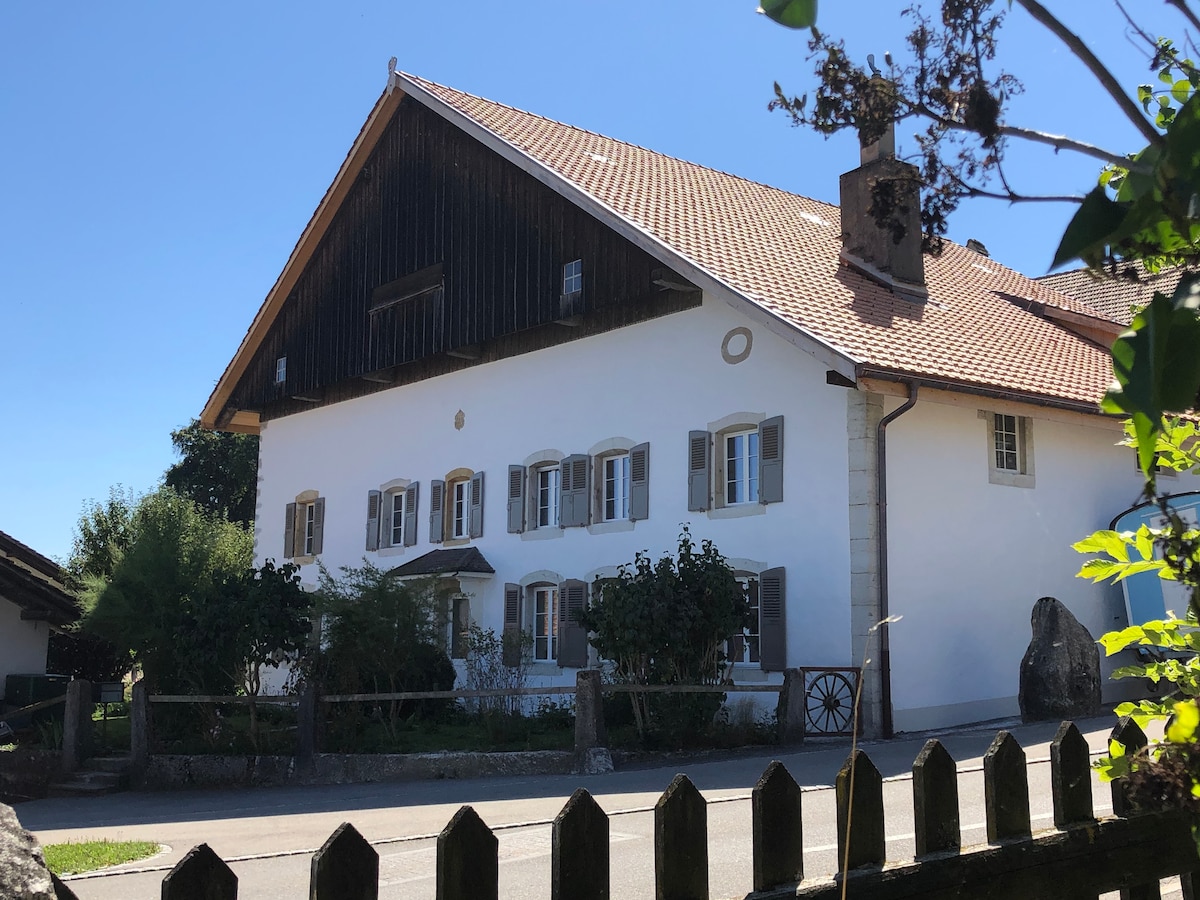 Jurahaus am Dorfplatz