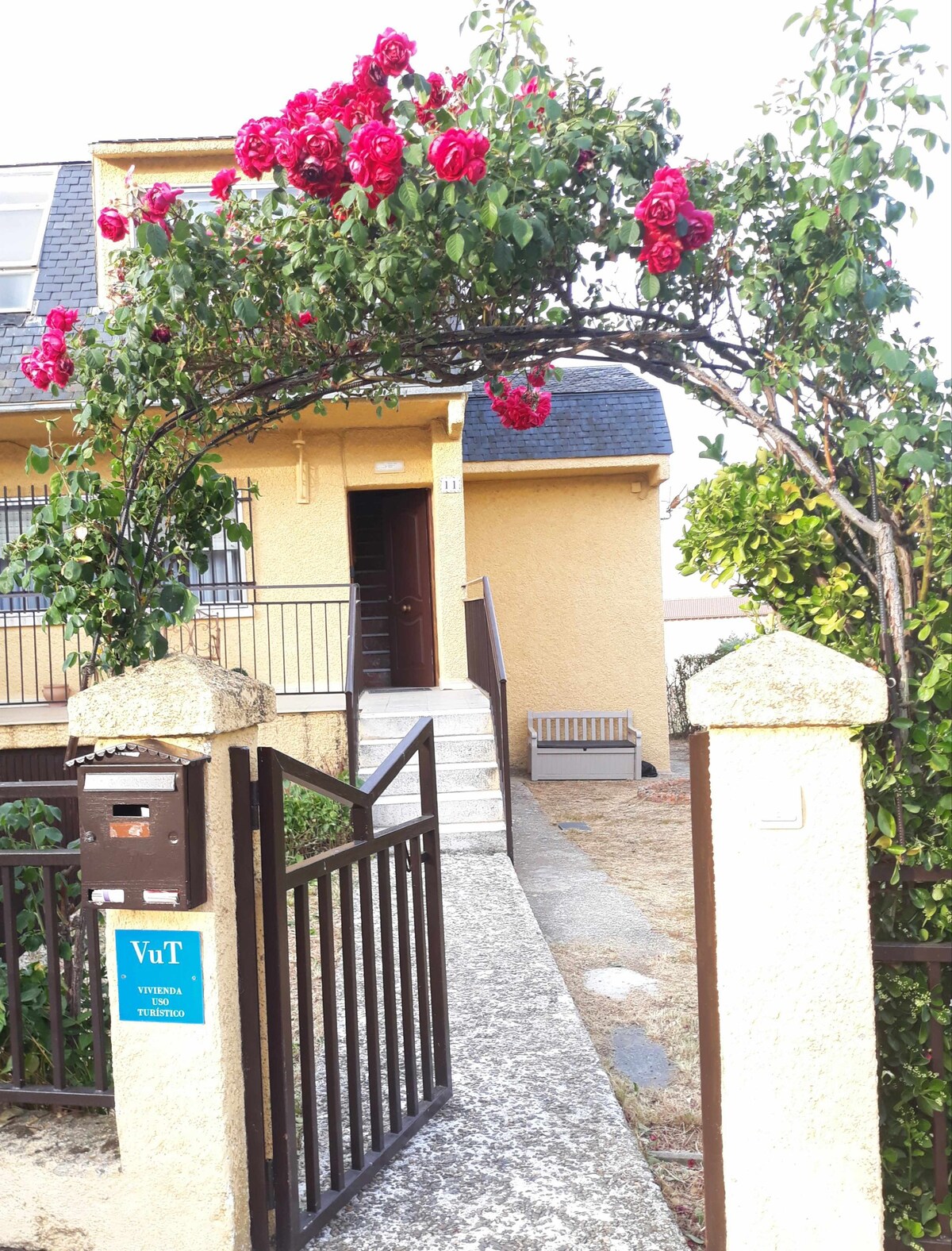 Casa Rural Alameda con chimenea y jardín