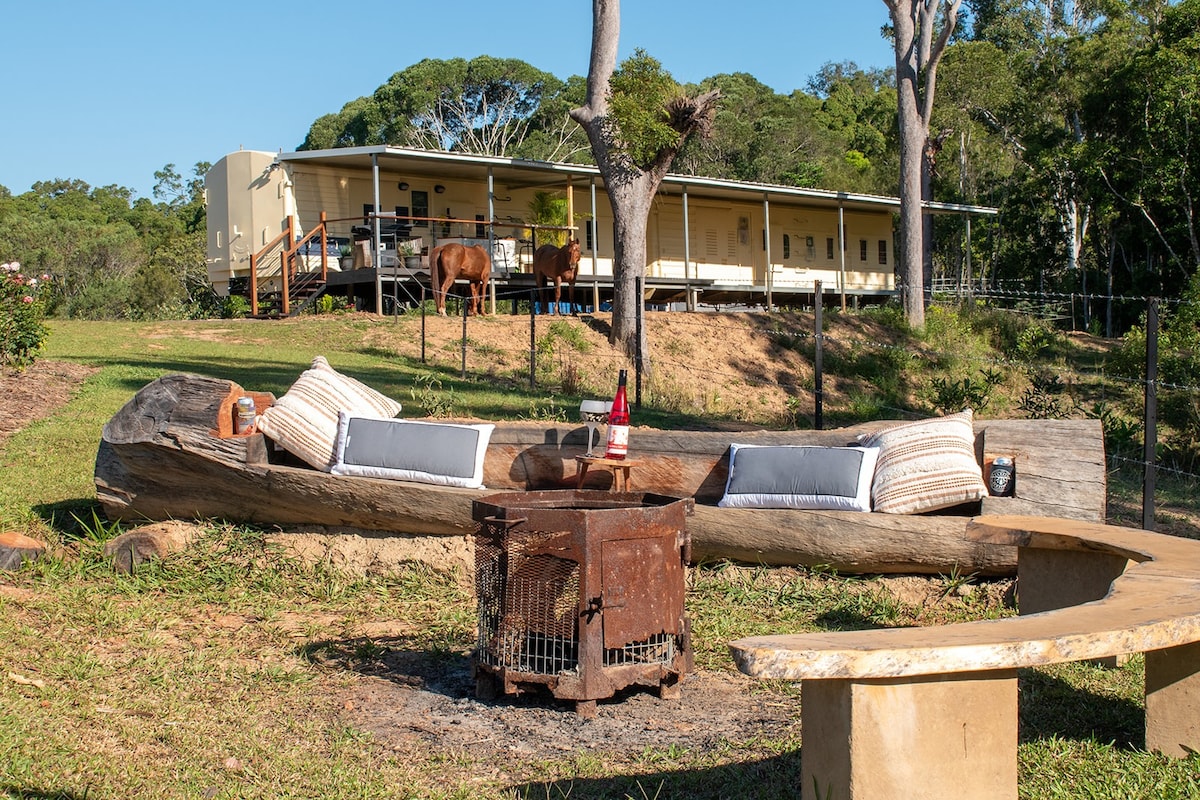 Unique Train, wildlife, fire pit, double shower