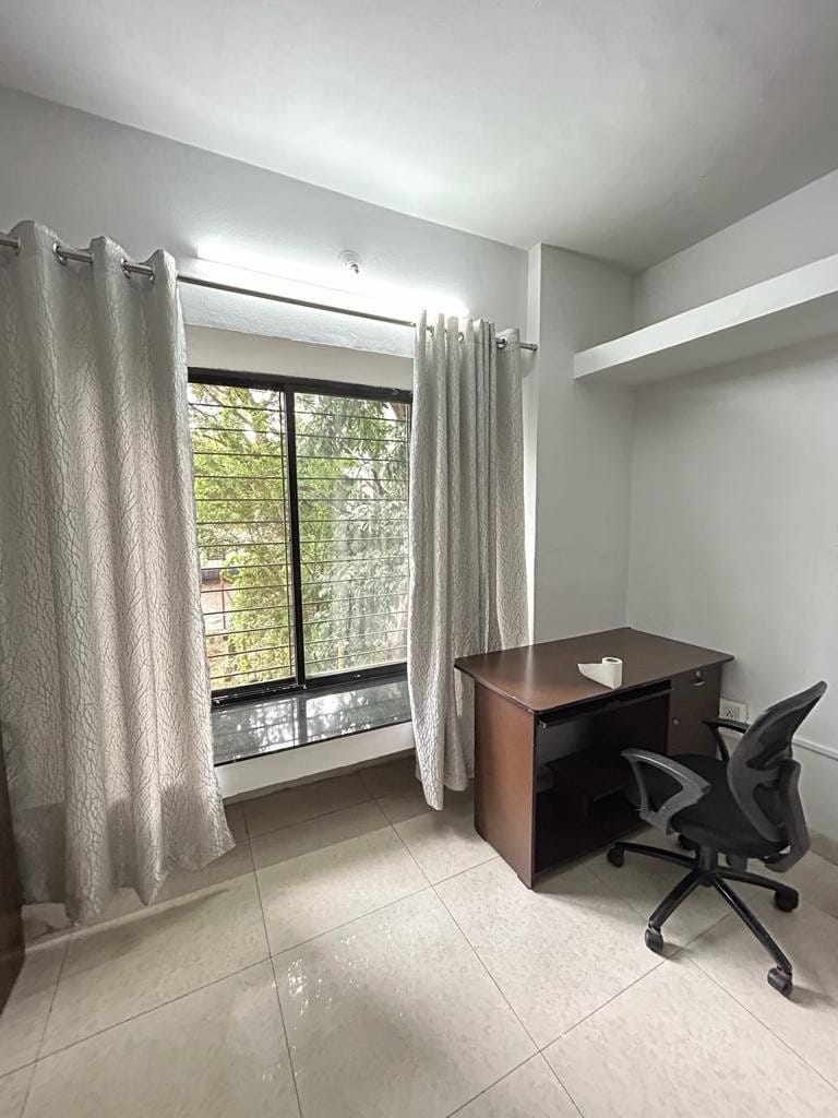 1 bhk A/c apartment Near Osho- Urban lifestyle