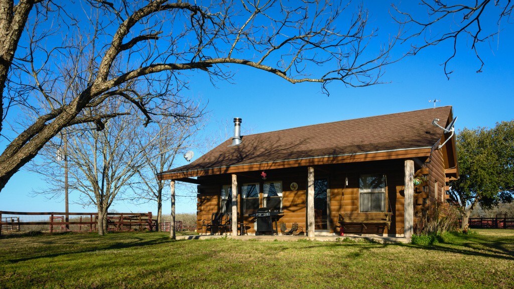 The Cabin at Fossil Tree Farm