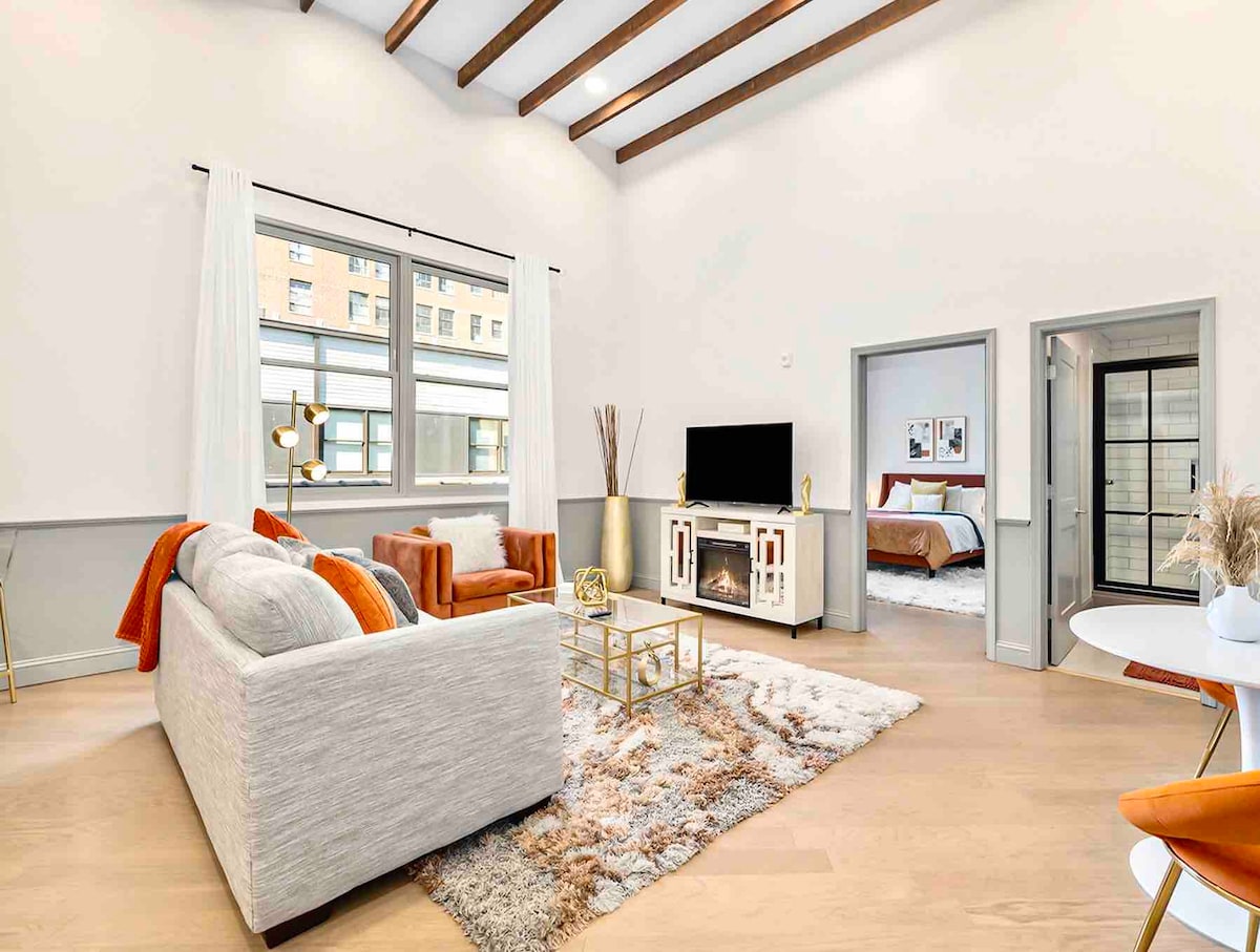 Chic & Airy 2BR Loft | Shopping & Nightlife Nearby
