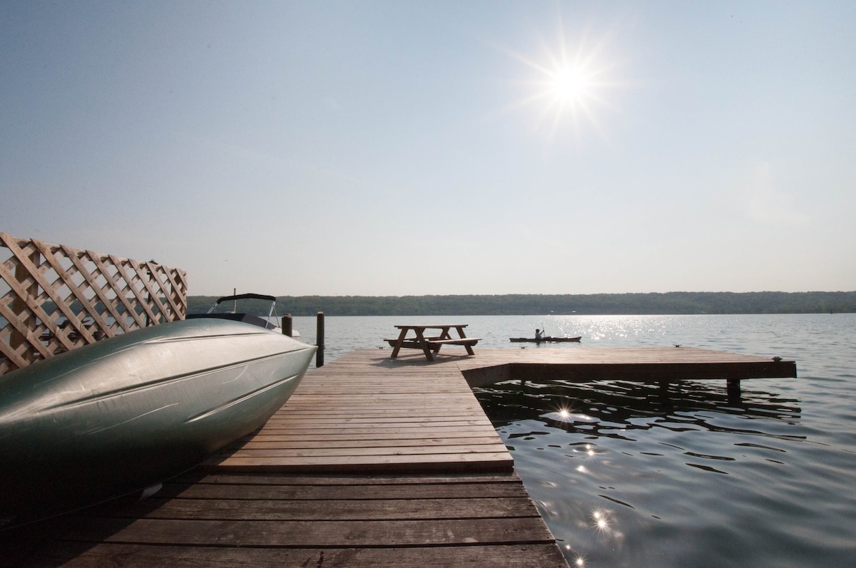 The Fingerlakes Ithaca Cayuga Lakefront Dock Deck