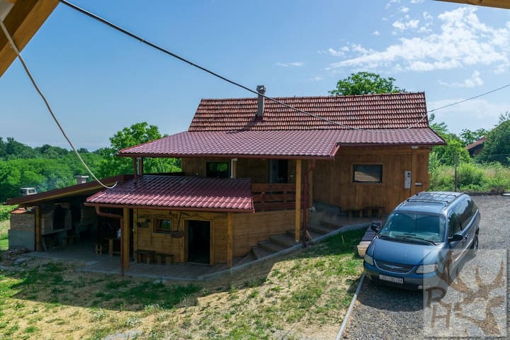 Krušljevo Selo的民宿