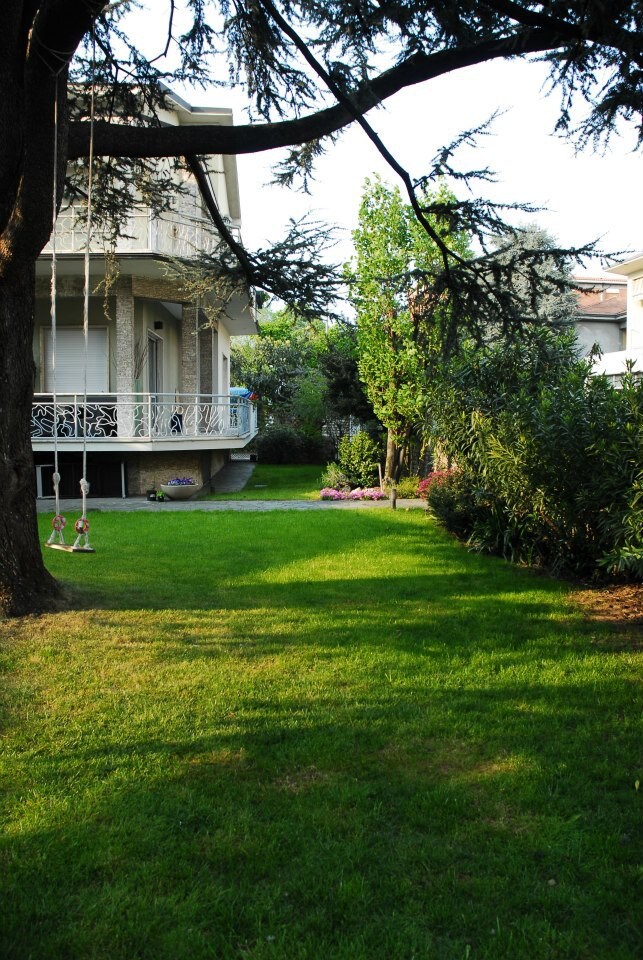 CEDRO-VILLA带花园的公寓别墅
