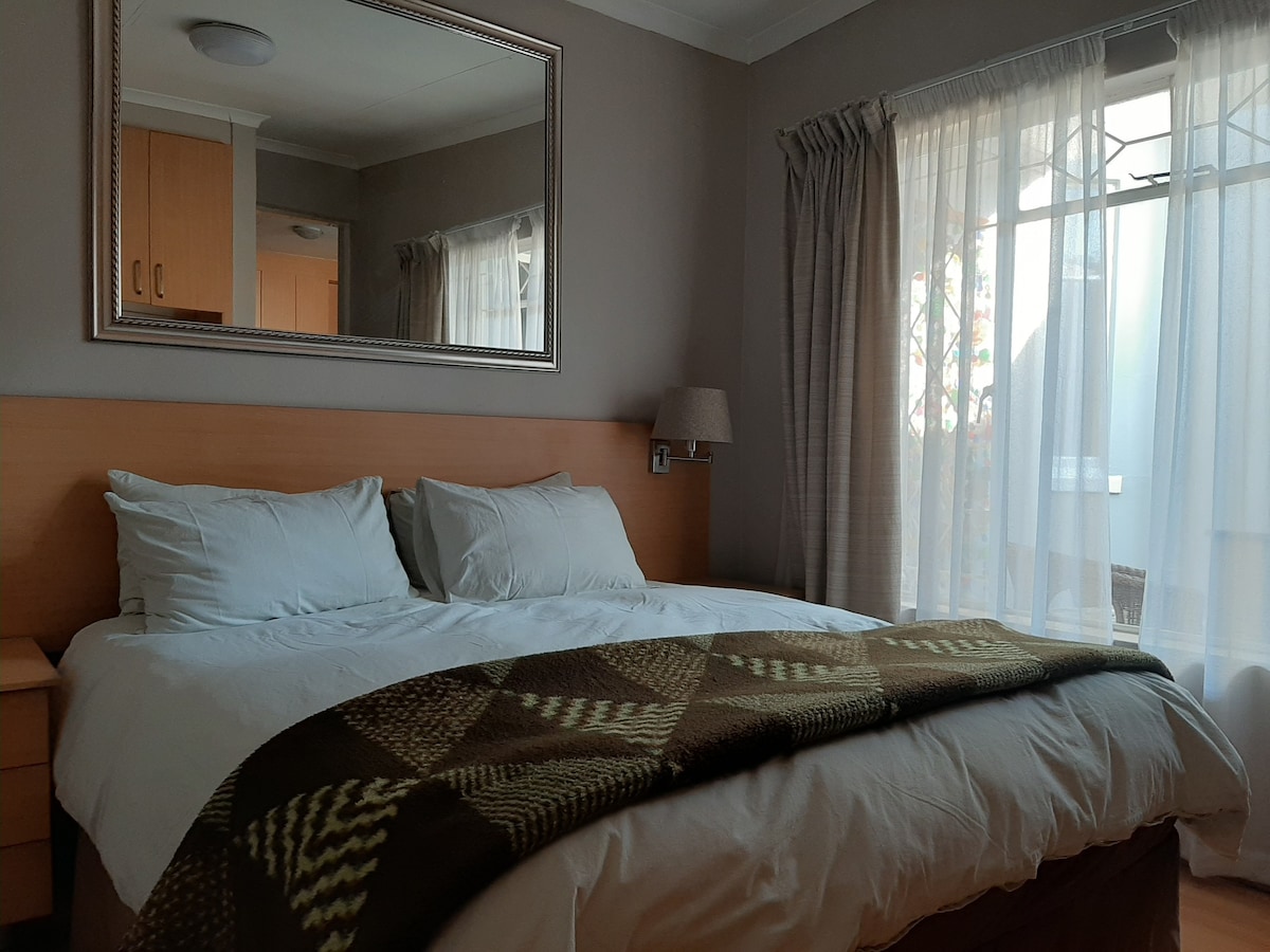 Self catering room, Melville, Johannesburg