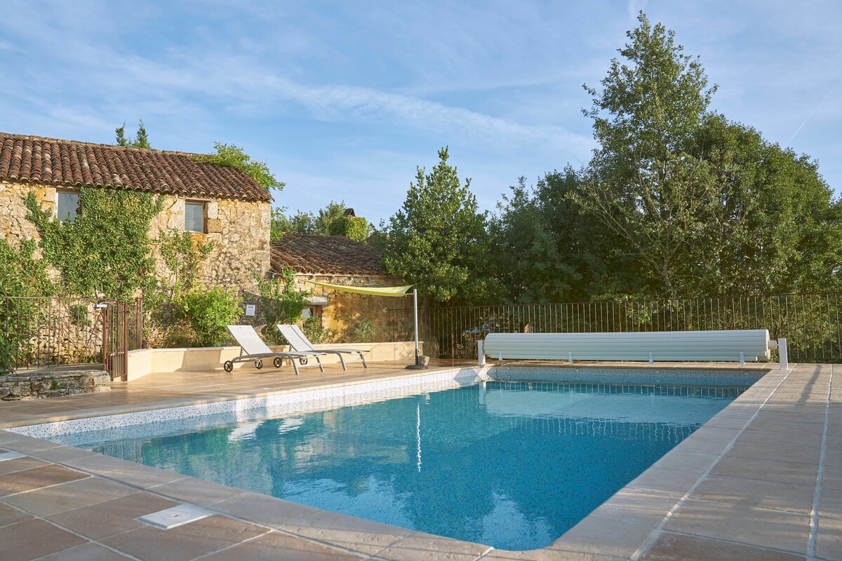 Walnut, an old  stone cottage with stunning views