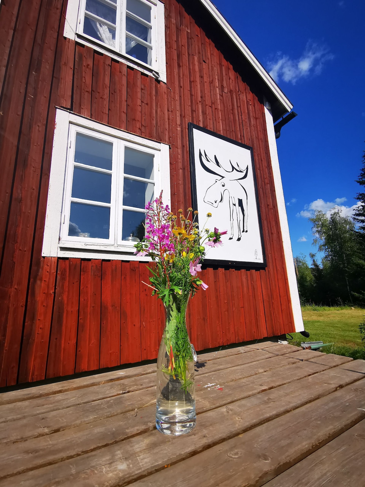 Ferienhaus Silkesdamm in Mittelschweden für 9 Personen mit Sauna bietet viel Raum zur Erholung und Ruhe genießen.