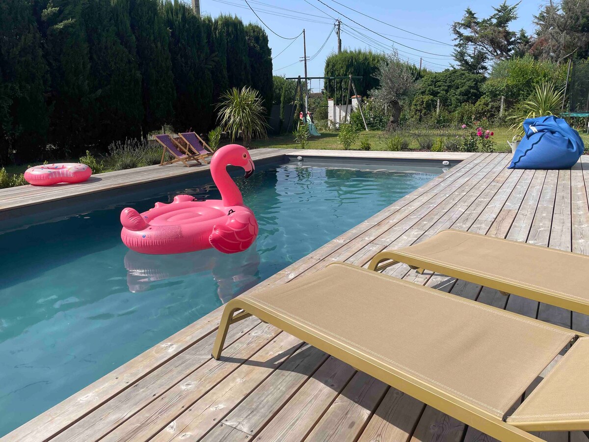 Villa « Birds », au calme avec piscine