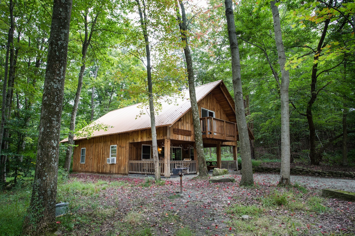 Walhonding Cabin @ The Mohicans Treehouse Resort