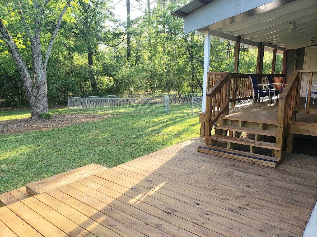 Brown's Creek Cabin