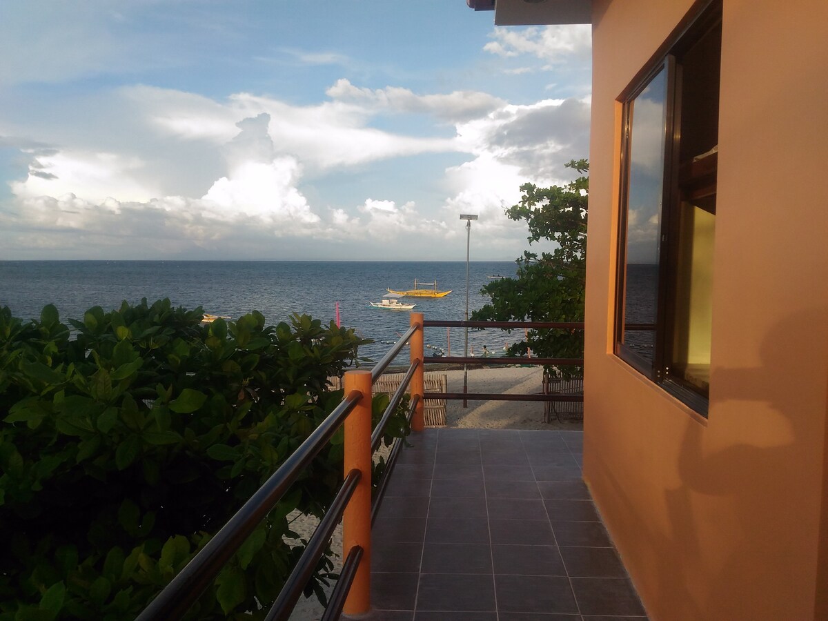 价格实惠的海滨宿舍马拉巴斯瓜岛