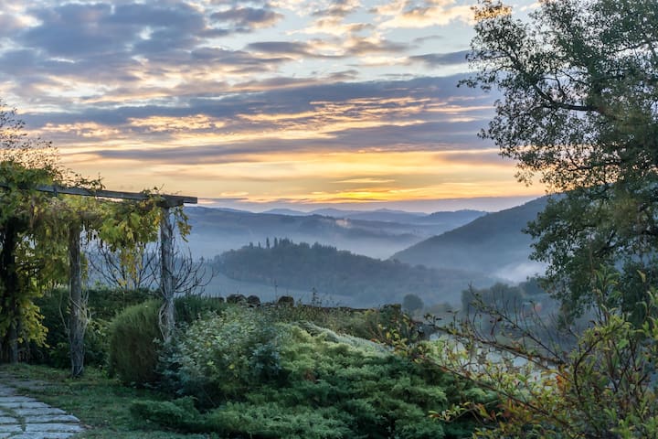 Castellina In Chianti (SI)的民宿