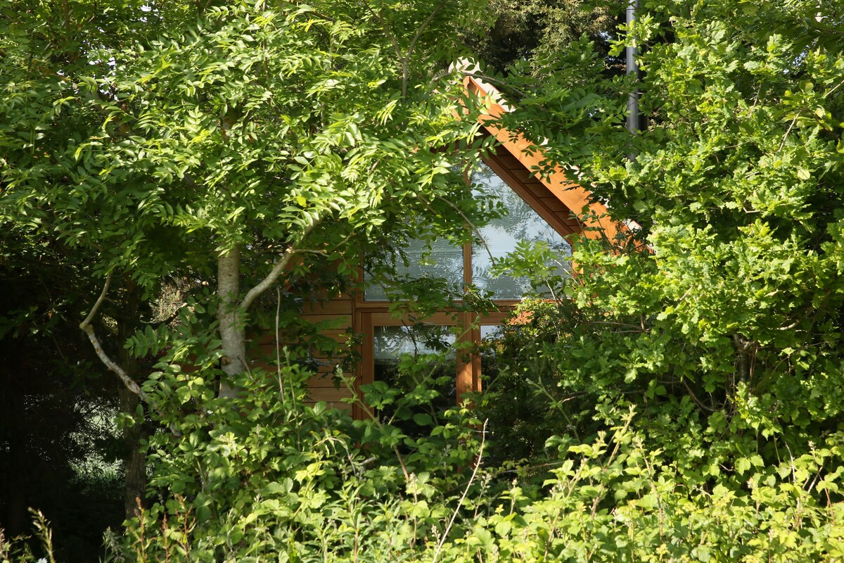 浪漫的林地TinyHouse ，靠近石头环形山谷