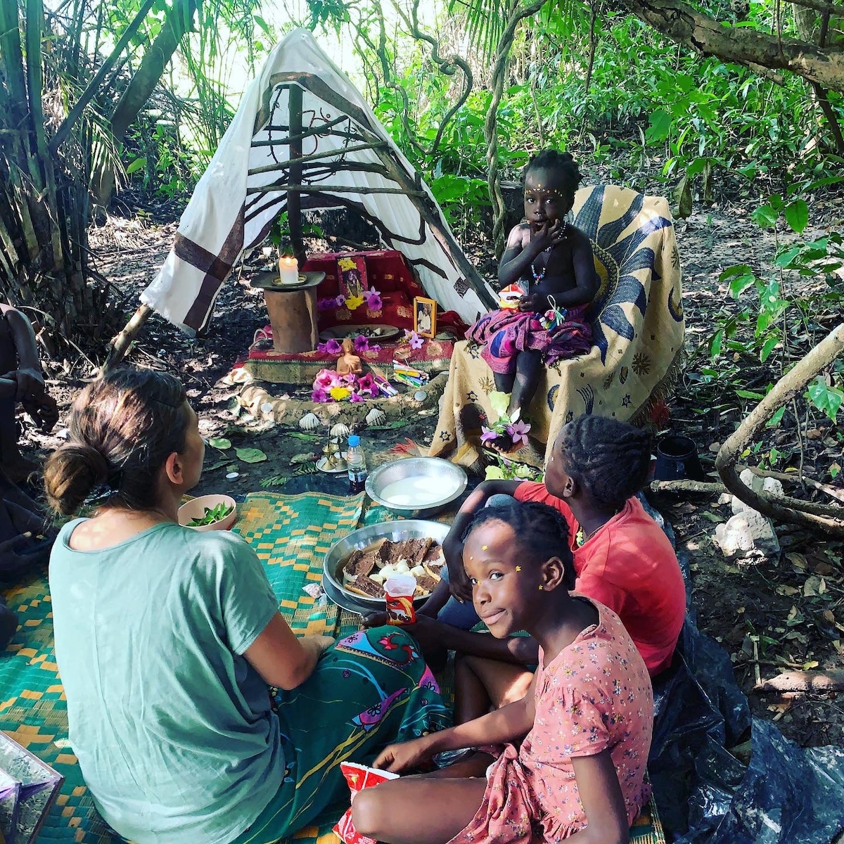 La Fôret des Enfants . Cabanes en la nature