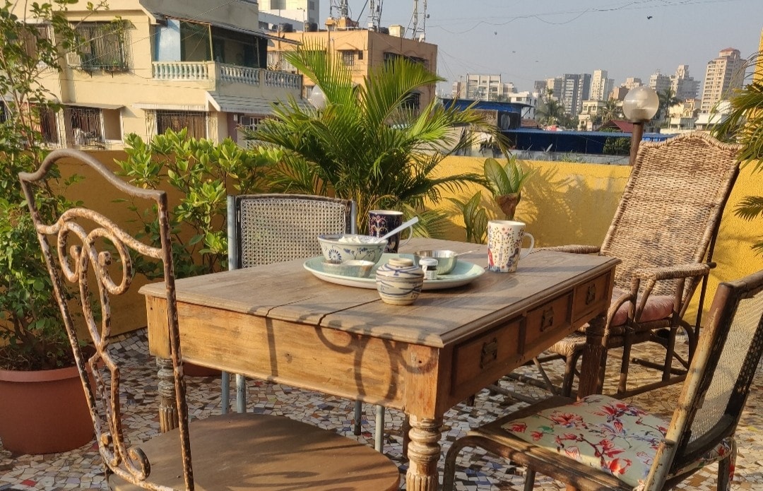 Cozy flat in Bandra