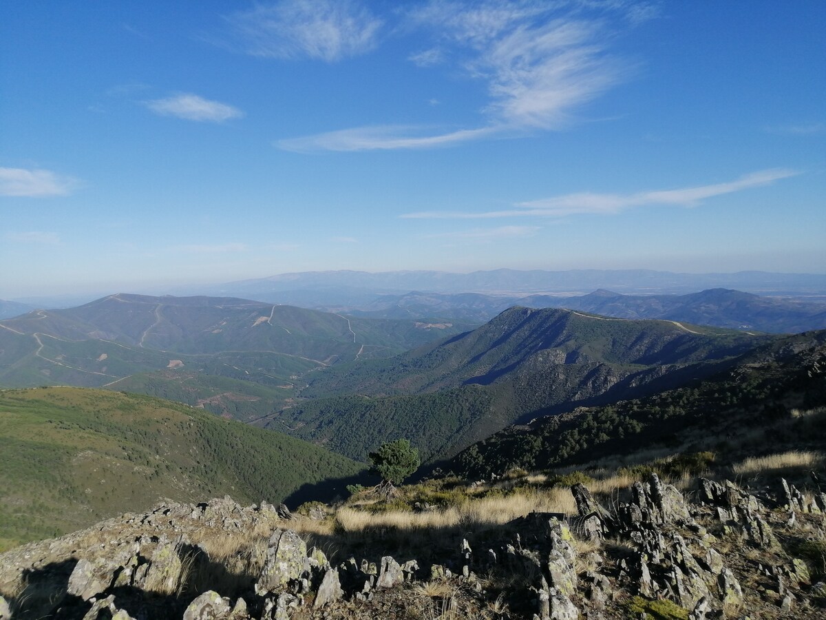 The Sahugo, Between Agadones and the Rebollar